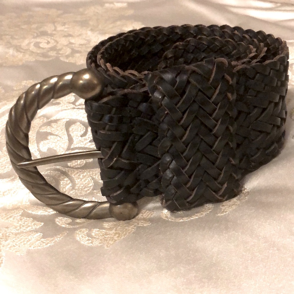 GORGEOUS Black leather belt Size M